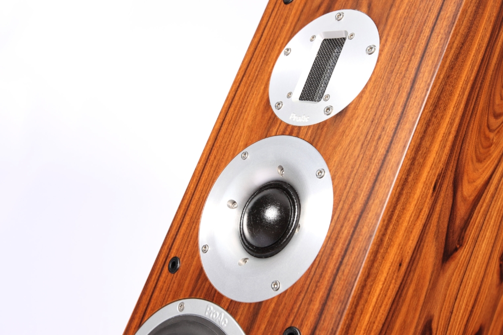 proac-k6-speakers-closeup.jpg